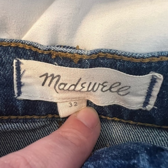 Madewell cutoff denim shorts, size 31 - Picture 4 of 9